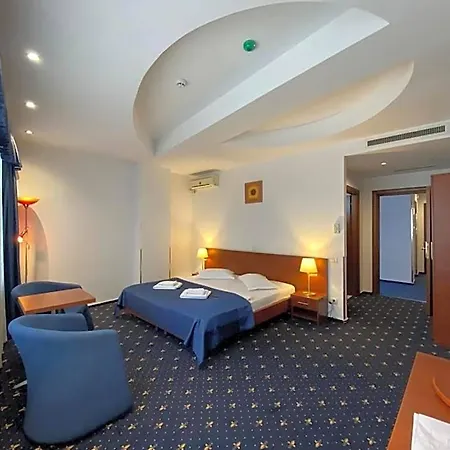 Samaa Hotel 3*