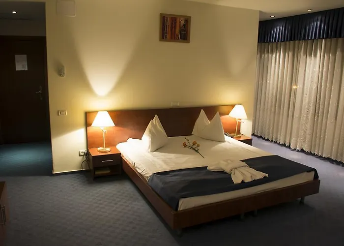 Samaa Hotel Boekarest