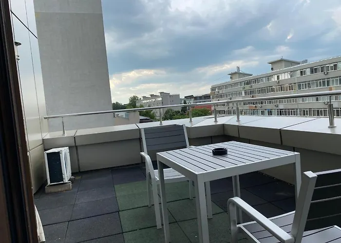 Samaa ブカレスト