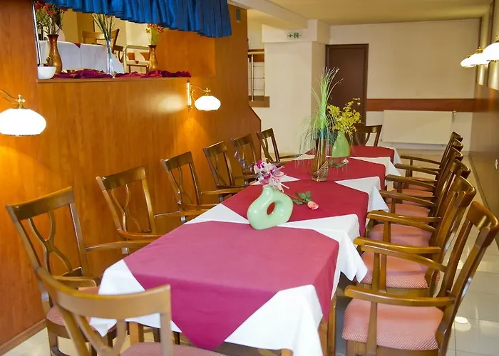 Samaa ブカレスト