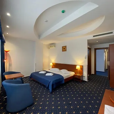 Samaa Hotel