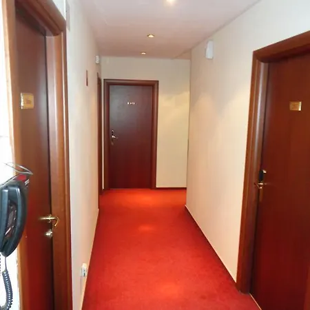 Hotel Samaa 3*